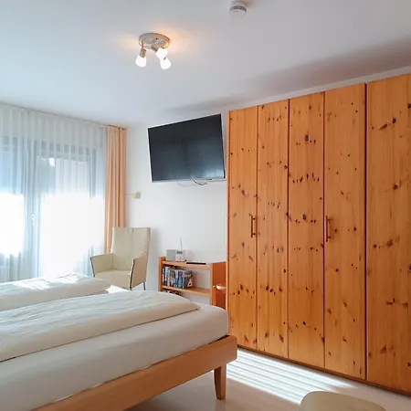 4-raum Silberdistel - Hallenbad & Sauna *