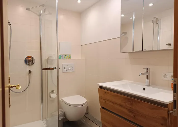 4-raum Silberdistel - Hallenbad & Sauna *